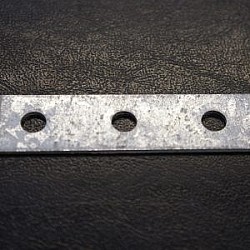 Filuma 3 Hole Metal Cable Plate