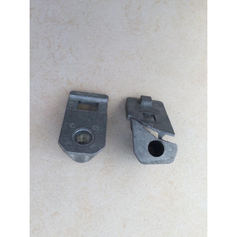 Novoferm Roller Bracket Holder - Folding Sectional Doors 30102 000 Novoferm Roller Bracket Holder - Folding Sectional Doors 30102 000