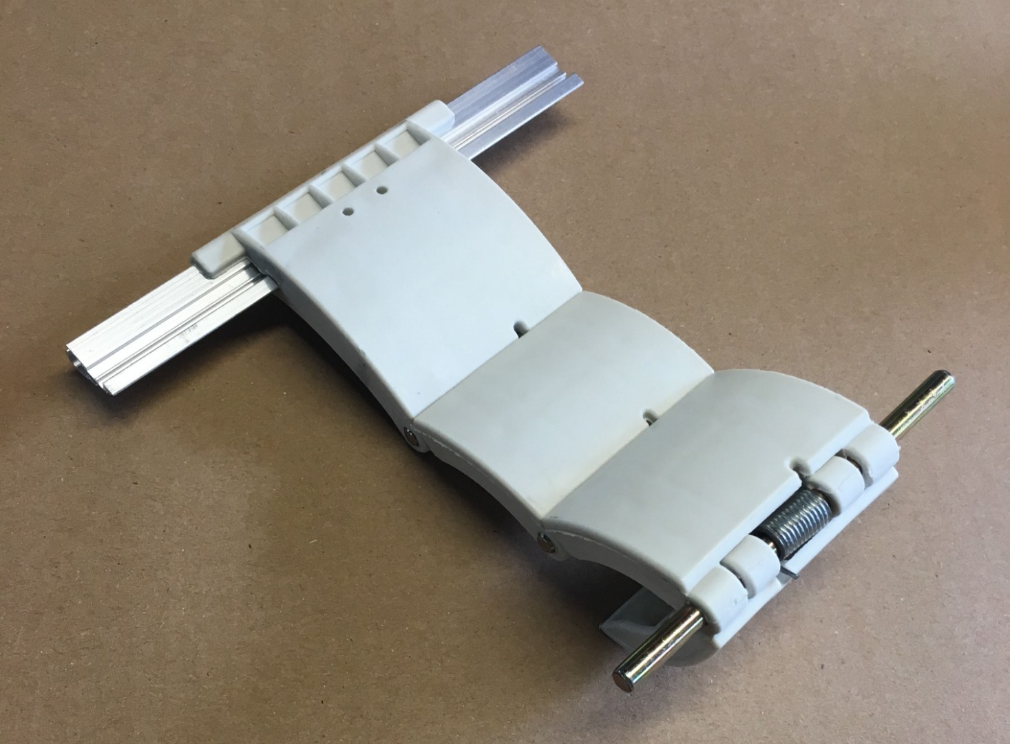 77mm Lath Roller Door Locking Strap 3 segment - White 77mm Lath Roller Door Locking Strap 3 segment - White