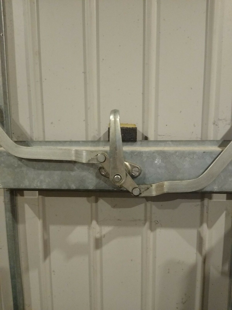 Wessex / Ellard Garage Door Internal Lock Handle - 2 Side Cam Anti Clockwise Wessex / Ellard Garage Door Internal Lock Handle - 2 Side Cam Anti Clockwise