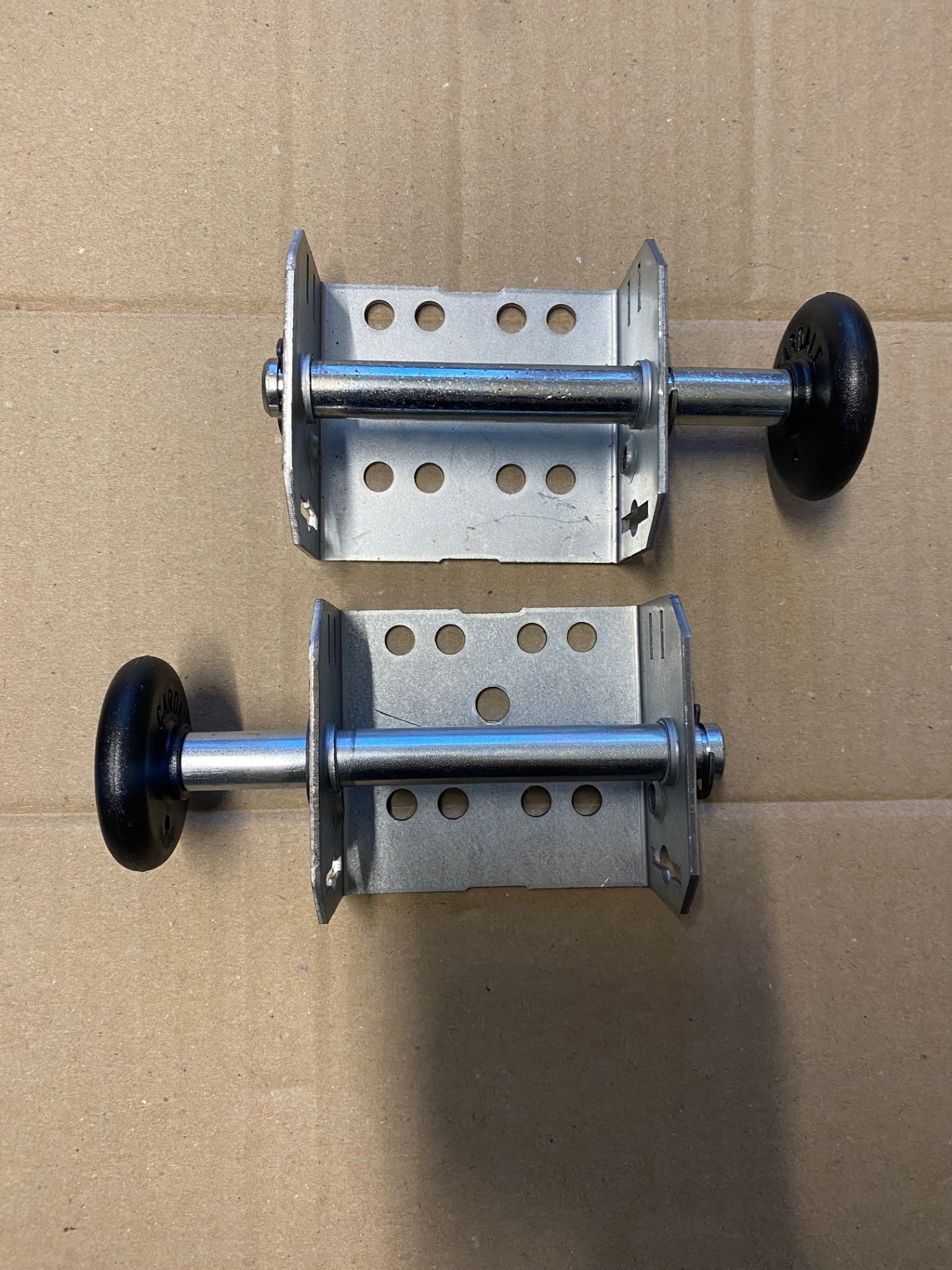 Novoferm Pair of Roller Spindle Brackets Novoferm Pair of Roller Spindle Brackets