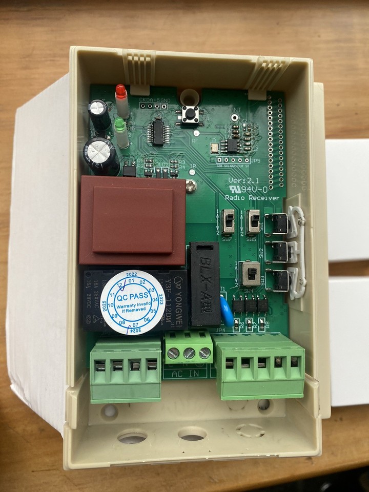 NVM Roller Shutter Remote Control Unit & 2 Handsets