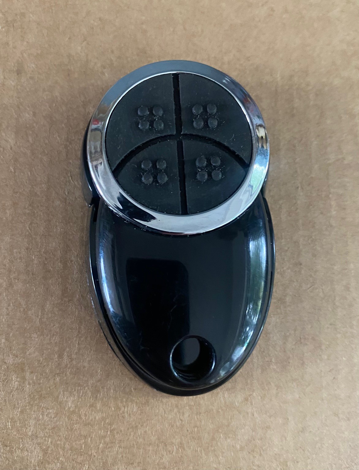SWS SeceuroGlide Seceurosense Remote Control Handset - Smooth Black 4 Button SWS SeceuroGlide Seceurosense Remote Control Handset - Smooth Black 4 Button