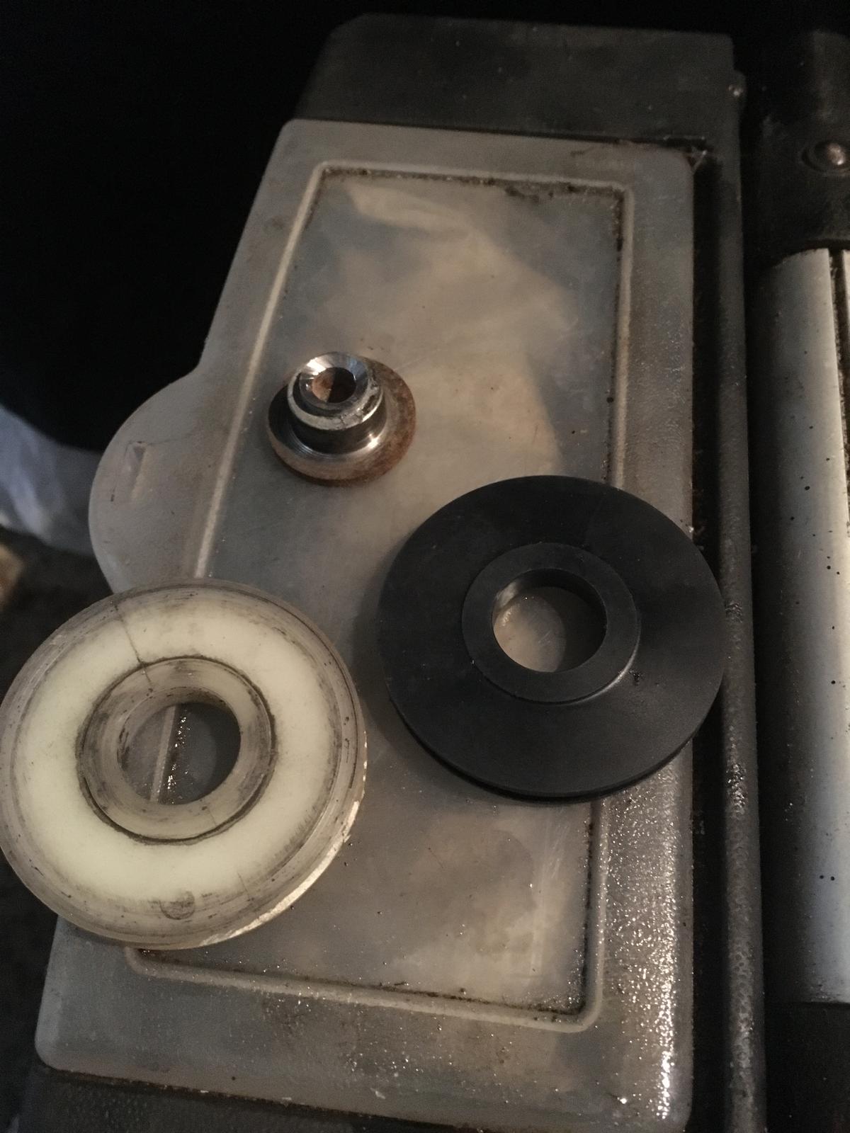 Cardale Mk2 & Mk3 Spring Drum Top Bracket Roller