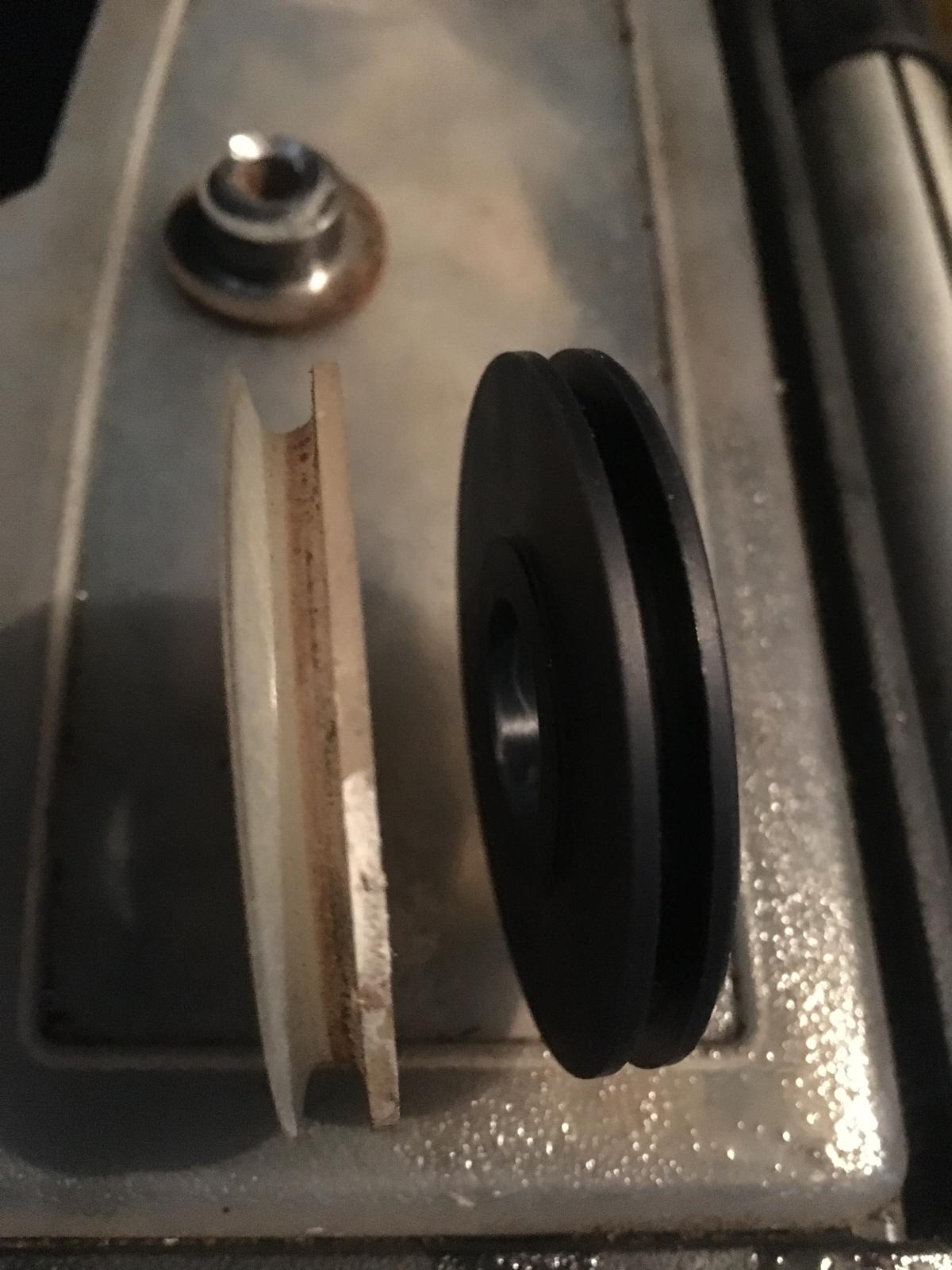 Cardale Mk2 & Mk3 Spring Drum Top Bracket Roller